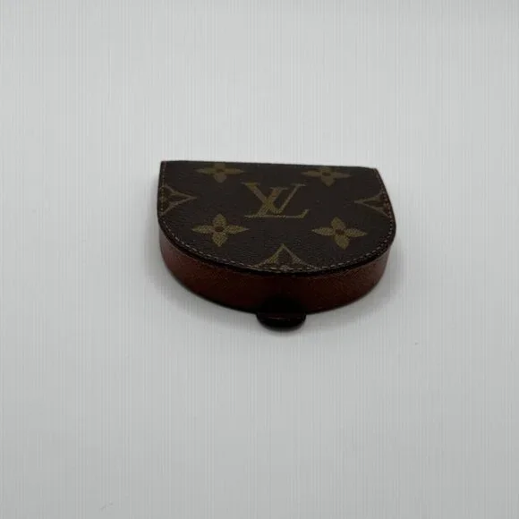 Louis Vuitton Portemonnaie Cubetto coin case - Picture 7 of 15